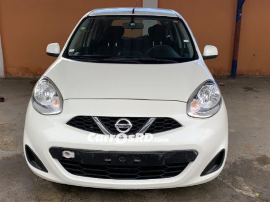 Nissan March Carros en venta