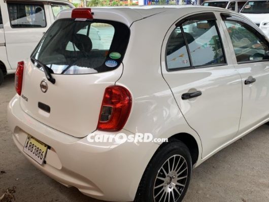 Nissan March Carros en venta