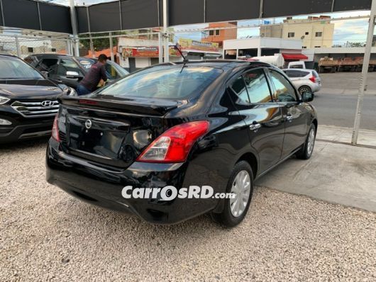 Nissan Versa Carros en venta