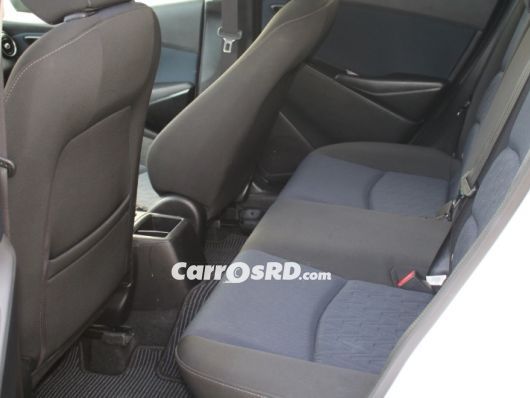 Mazda Demio Carros en venta