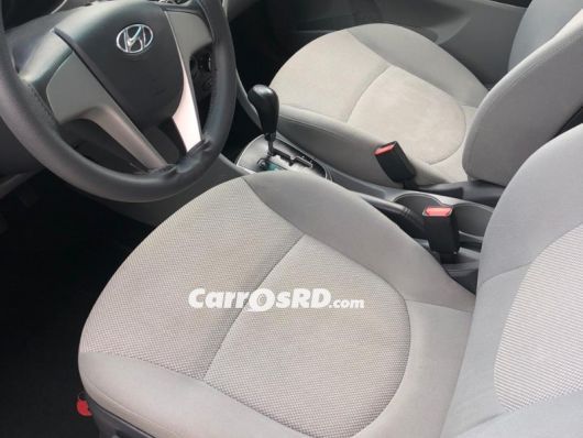 Hyundai Accent Carros en venta