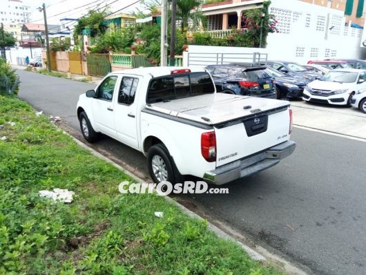 Nissan Frontier Camioneta en venta