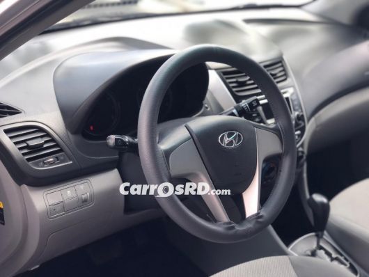 Hyundai Accent Carros en venta