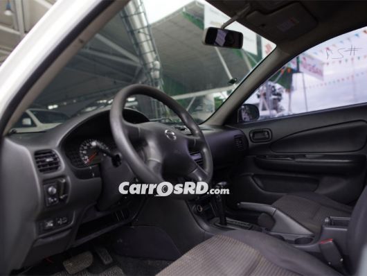 Nissan AD Hatchback en venta