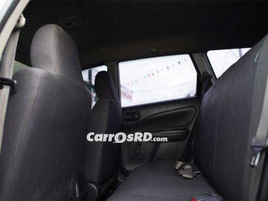 Nissan AD Hatchback en venta