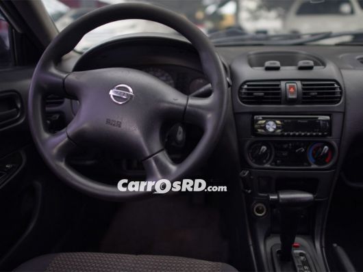 Nissan AD Hatchback en venta