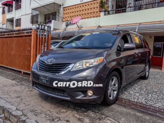 Toyota Sienna Autobus en venta