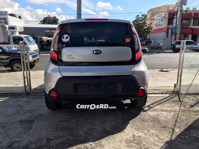 Kia Soul Básico 2015 RD$530000 : República Dominicana