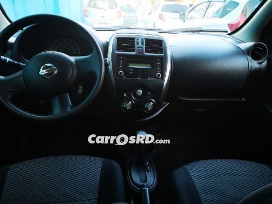 Nissan March Hatchback en venta
