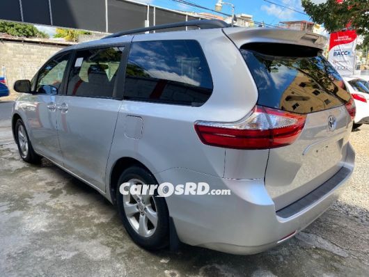 Toyota Sienna Minivan en venta