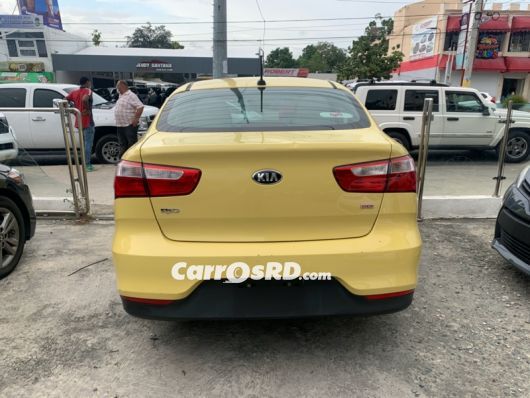 Kia Rio Carros en venta