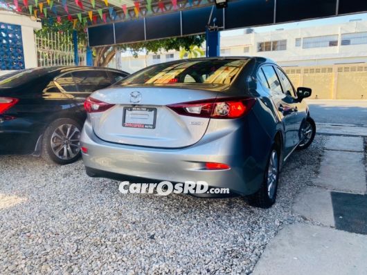 Mazda 3 Carros en venta