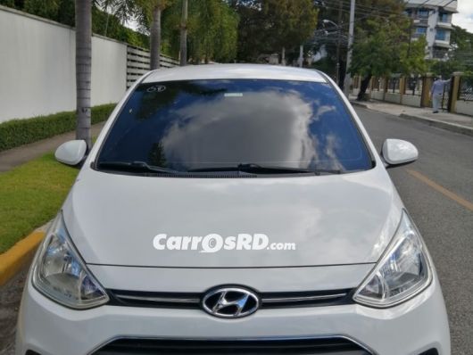 Hyundai Grand i10 Carros en venta