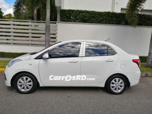 Hyundai Grand i10 Carros en venta