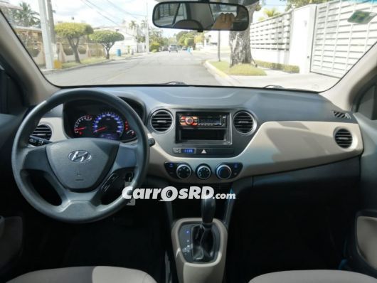 Hyundai Grand i10 Carros en venta