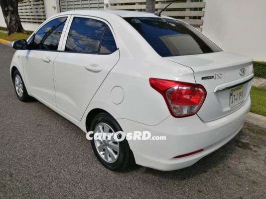 Hyundai Grand i10 Carros en venta