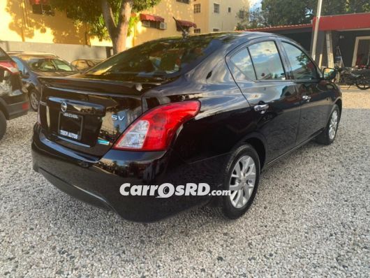 Nissan Versa Carros en venta
