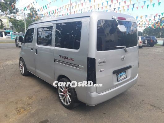 Toyota Town Ace Minivan en venta