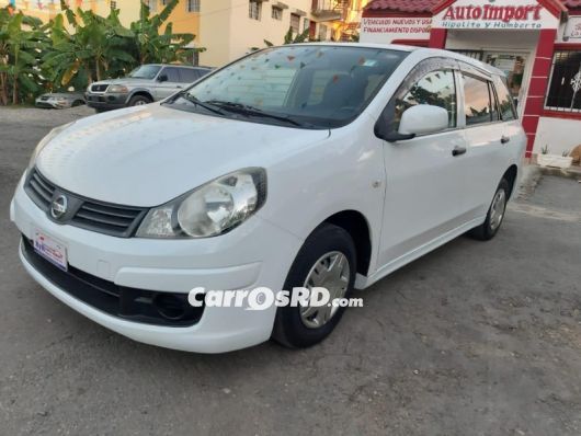 Nissan AD Carros en venta