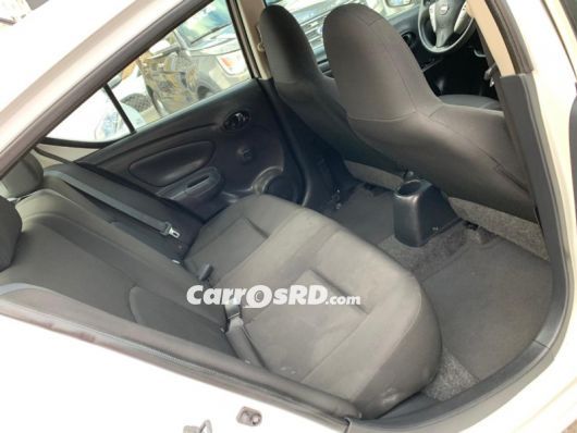 Nissan Versa Carros en venta