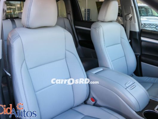 Toyota Highlander Jeepeta en venta