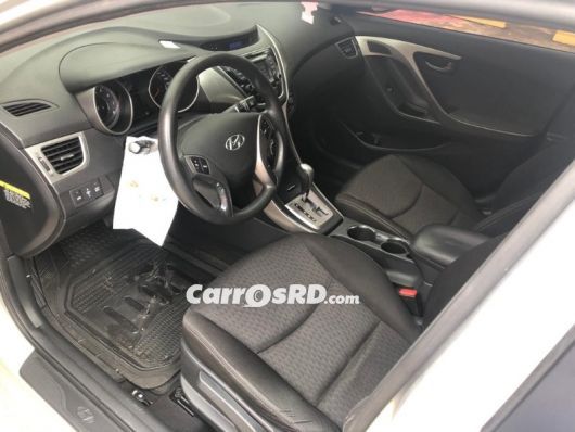 Hyundai Avante Carros en venta