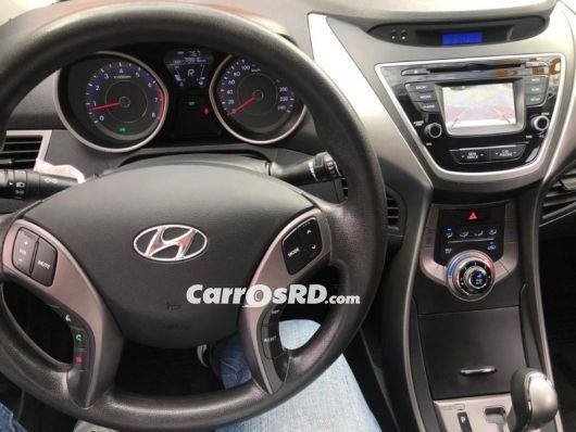 Hyundai Avante Carros en venta