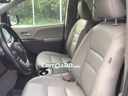 Toyota Sienna Minivan en venta