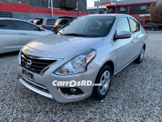 Nissan Versa Carros en venta