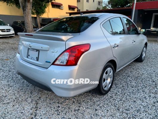 Nissan Versa Carros en venta