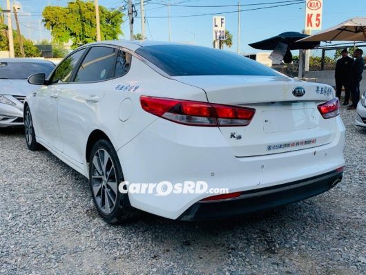 Kia K5 Carros en venta