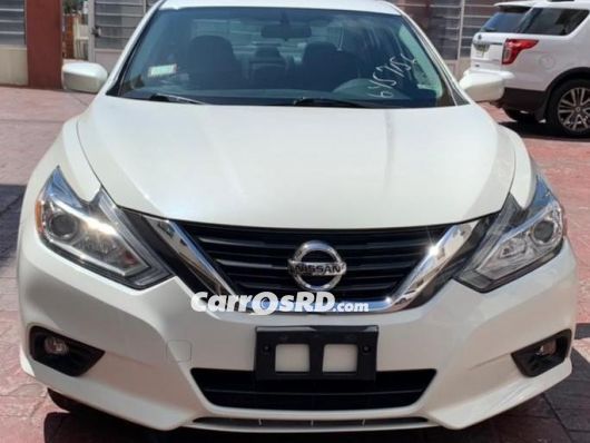 Nissan Altima Carros en venta