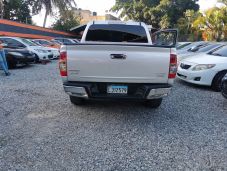 Isuzu