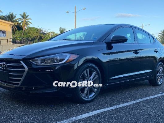 Hyundai Elantra Carros en venta