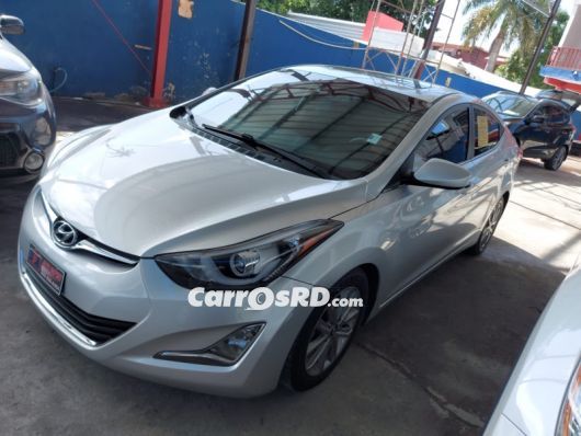Hyundai Elantra Carros en venta