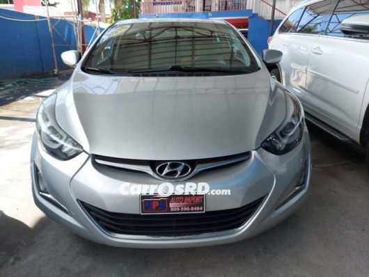 Hyundai Elantra Carros en venta