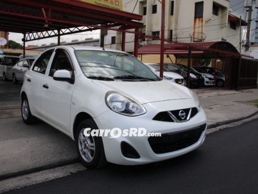 Nissan March Carros en venta
