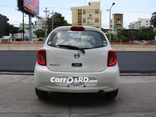 Nissan March Carros en venta
