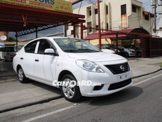 Nissan Tiida Carros en venta