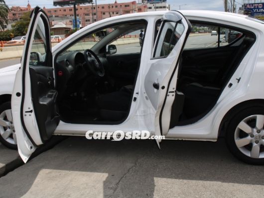 Nissan Tiida Carros en venta