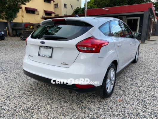 Ford Focus Carros en venta