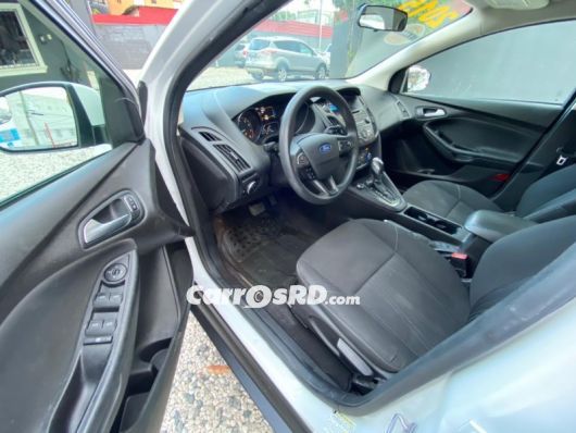 Ford Focus Carros en venta