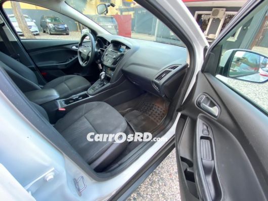 Ford Focus Carros en venta