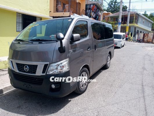 Nissan NV Minivan en venta
