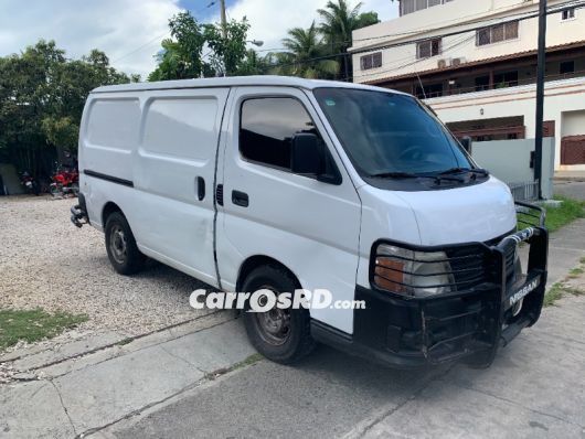 Nissan URVAN Minivan en venta