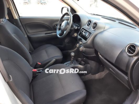 Nissan March Hatchback en venta