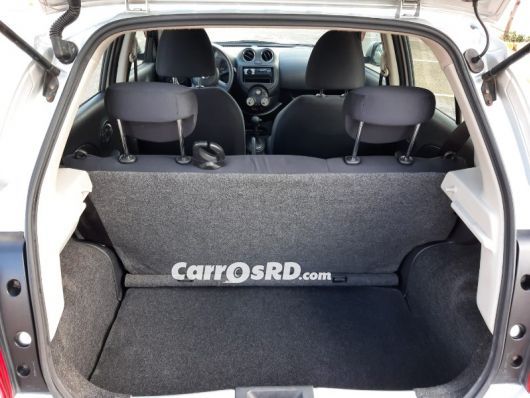 Nissan March Hatchback en venta