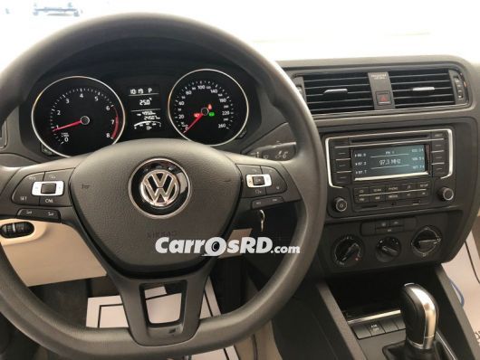 Volkswagen Jetta Carros en venta