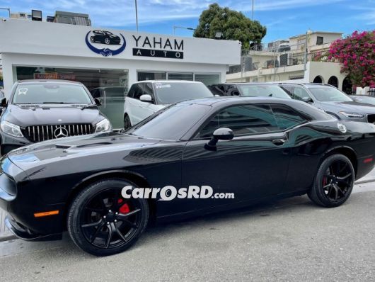 Dodge Challenger Carros en venta