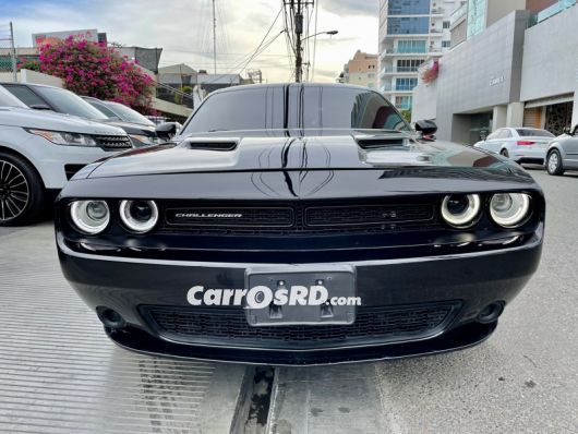 Dodge Challenger Carros en venta